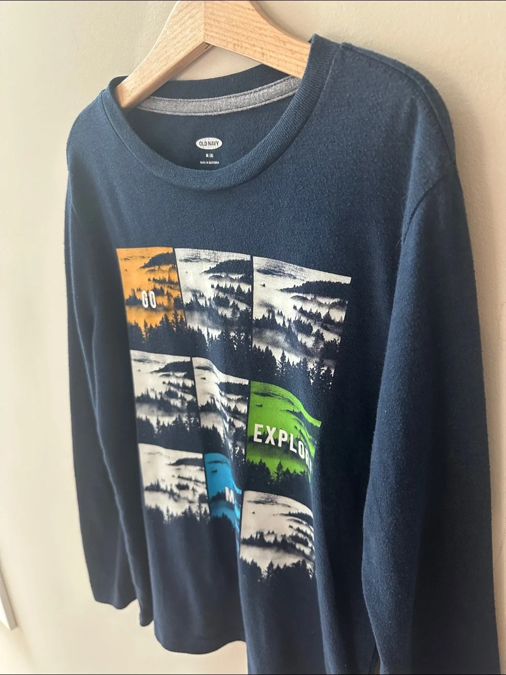 8/$25 Old Navy Boys Size 8 Navy Long Sleeve Go Explore More Shirt
